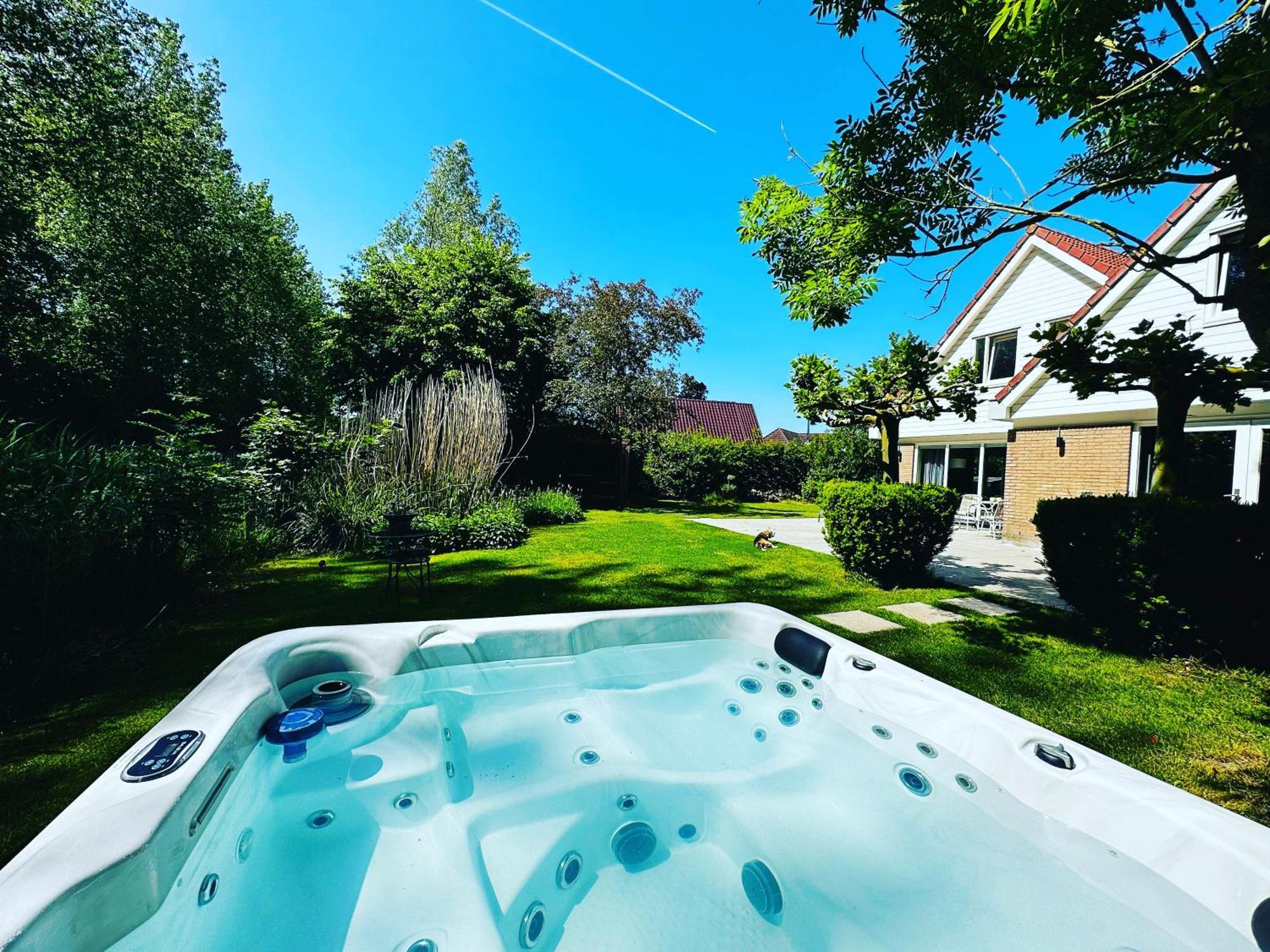 Villa Calma Rust Ruimte Luxe Inclusief Private Jacuzzi Zeewolde Ngoại thất bức ảnh